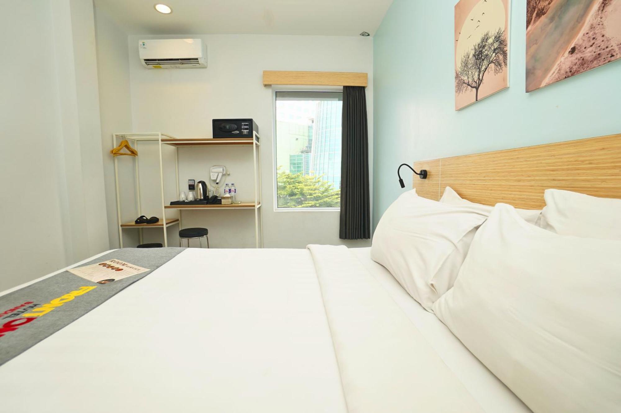 Front One Hotel Pasir Koja Бандунг Екстер'єр фото